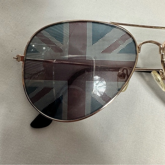Uk Flag Aviator Sunglasses - Picture 3 of 4